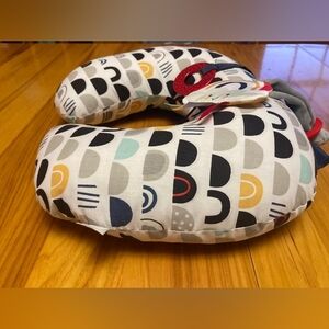 Mini Boppy Pillow Tummy Time